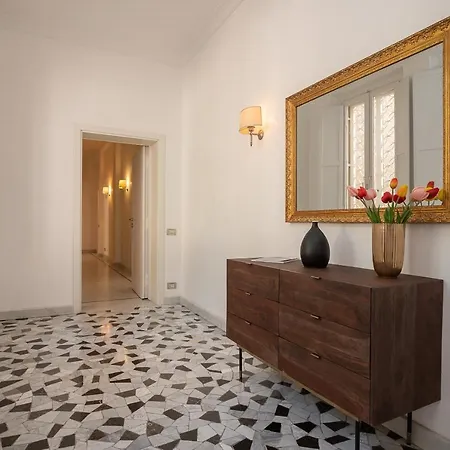 Ninetyone Via Sistina Spanish Steps ローマ